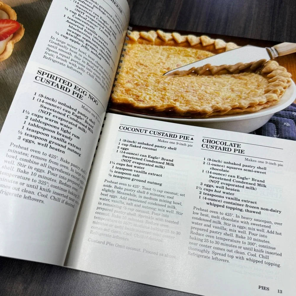 Classic Desserts‎ Cookbook Eagle Brand Sweetened Condensed Milk Recipes 1986